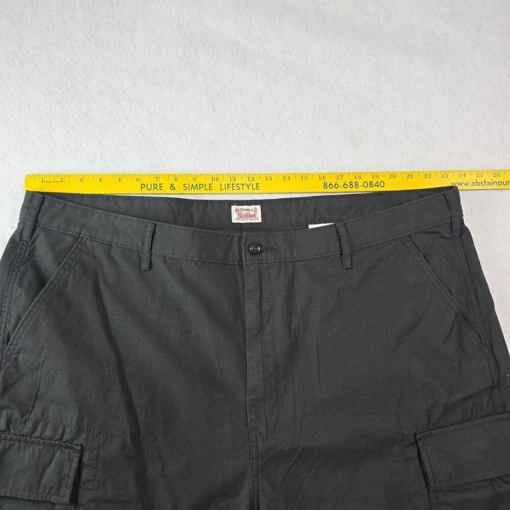 Levi Strauss & Co. Two Horse Brand Cargo Shorts Men's 46 x 9